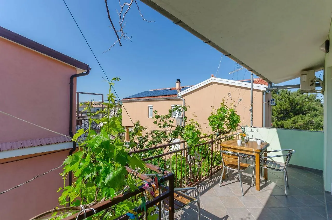 Apartments Sklopina Starigrad Paklenica