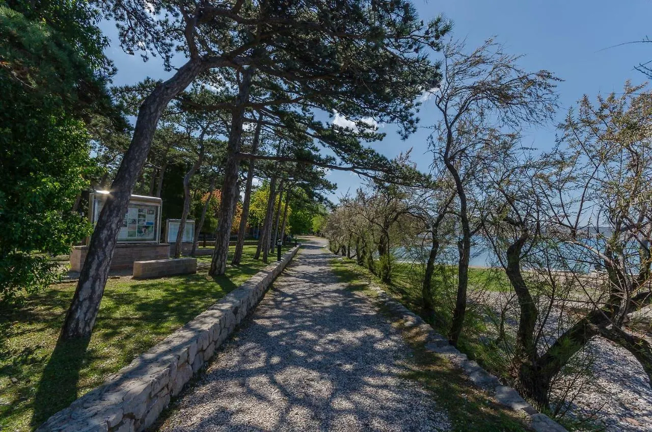 Apartments Sklopina Starigrad Paklenica Croatia