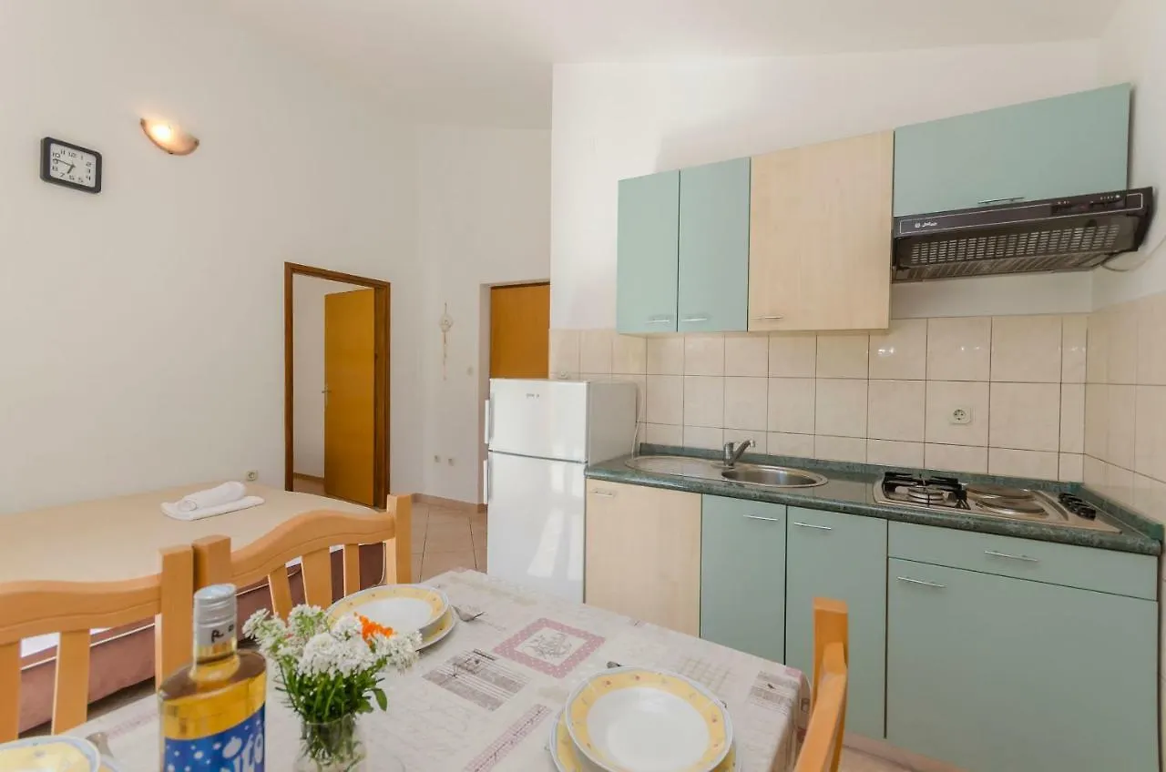 Apartments Sklopina Starigrad Paklenica
