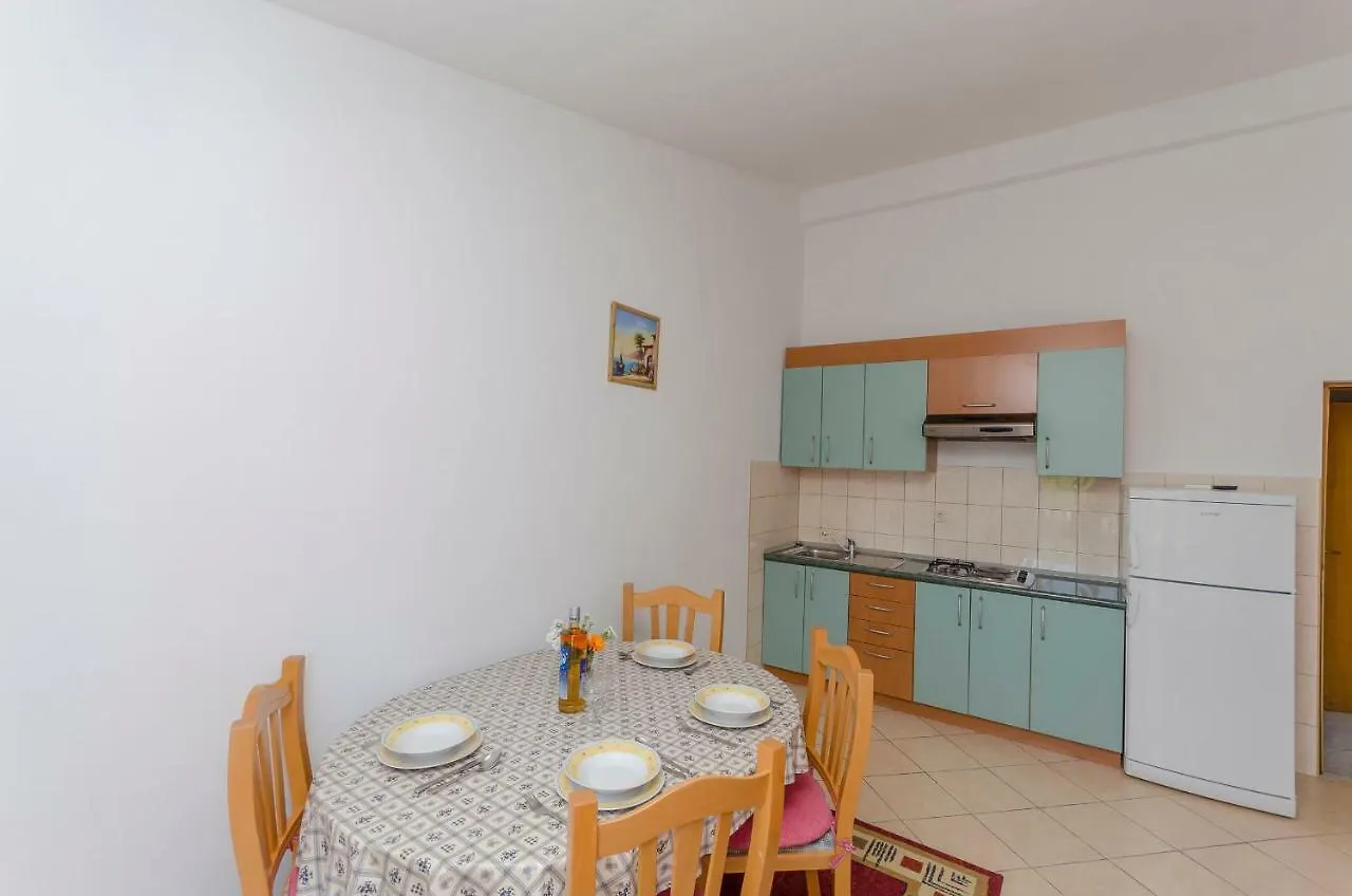Apartments Sklopina Starigrad Paklenica
