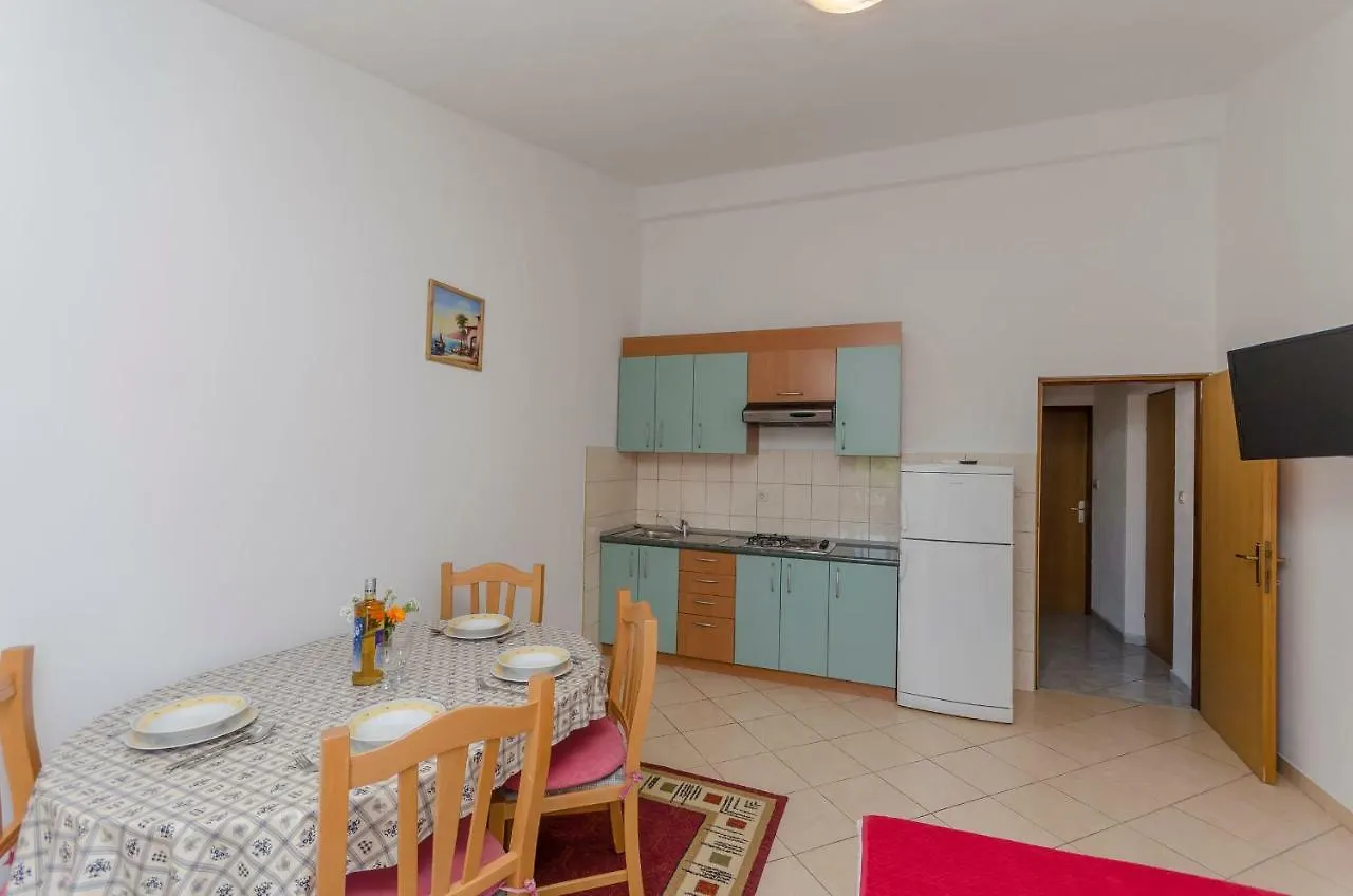 Apartments Sklopina Starigrad Paklenica 0*,