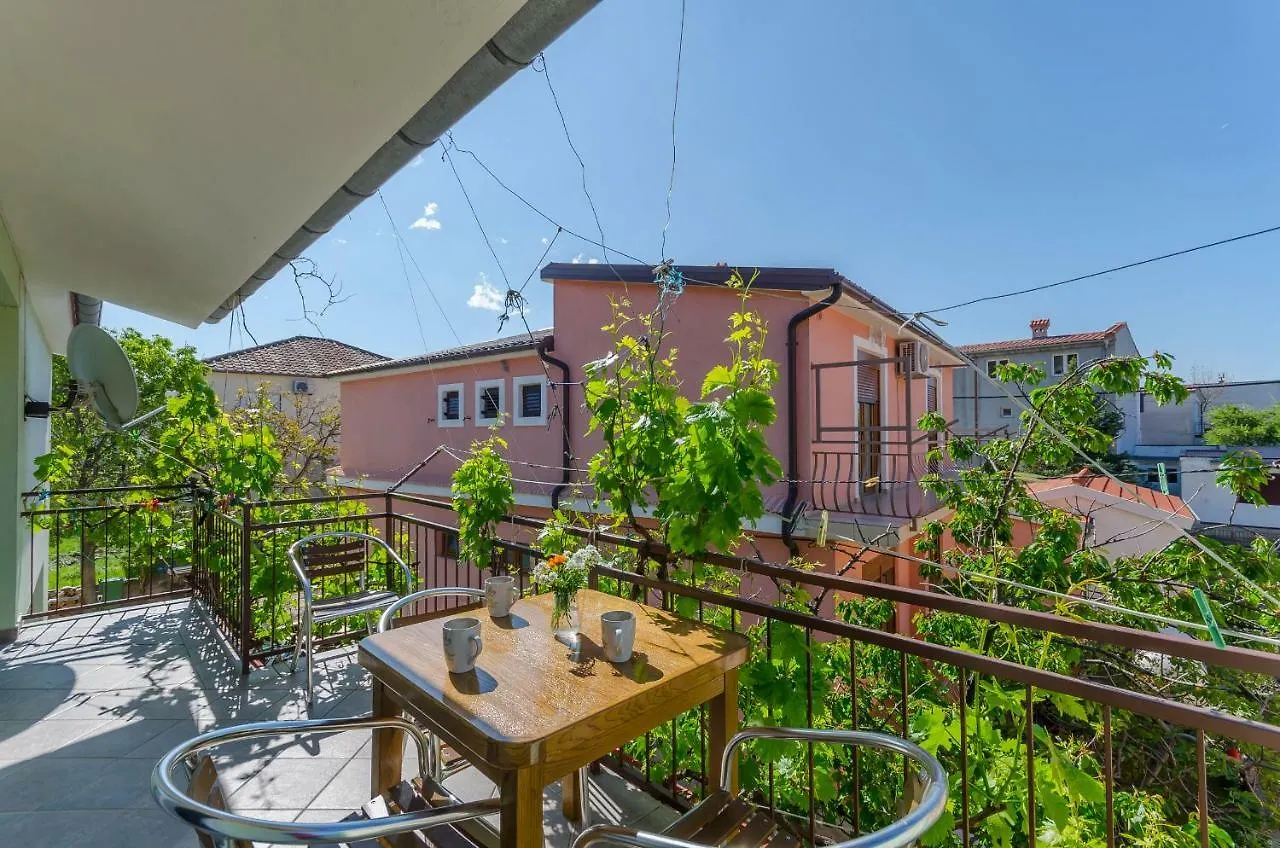 Apartments Sklopina Starigrad Paklenica