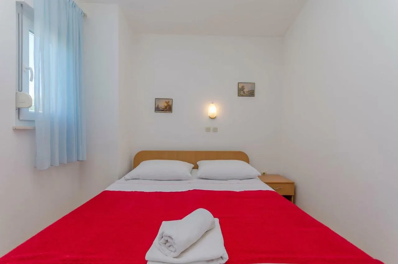 Apartments Sklopina Starigrad Paklenica