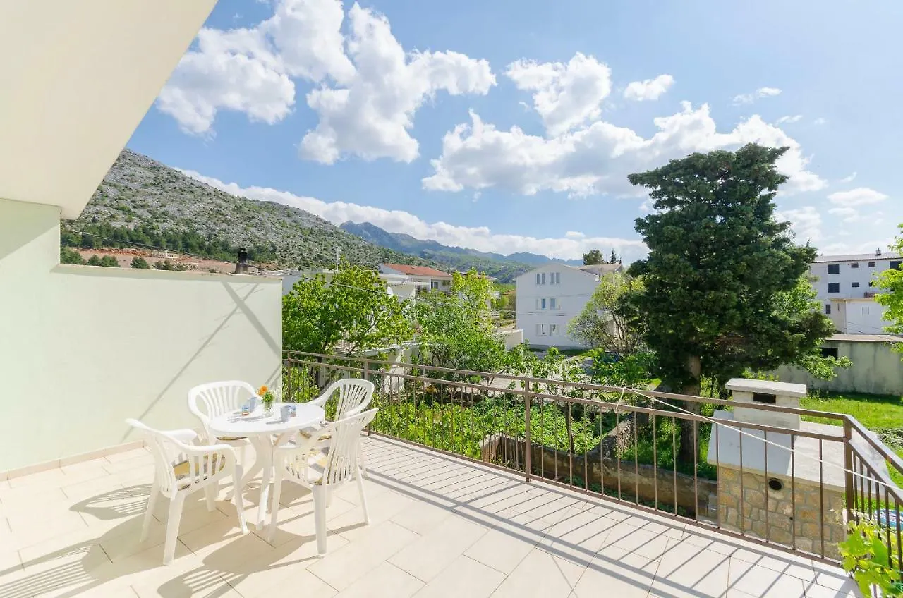 Apartments Sklopina Starigrad Paklenica