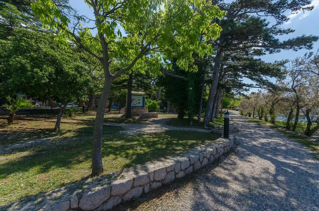 Apartments Sklopina Starigrad Paklenica Croatia
